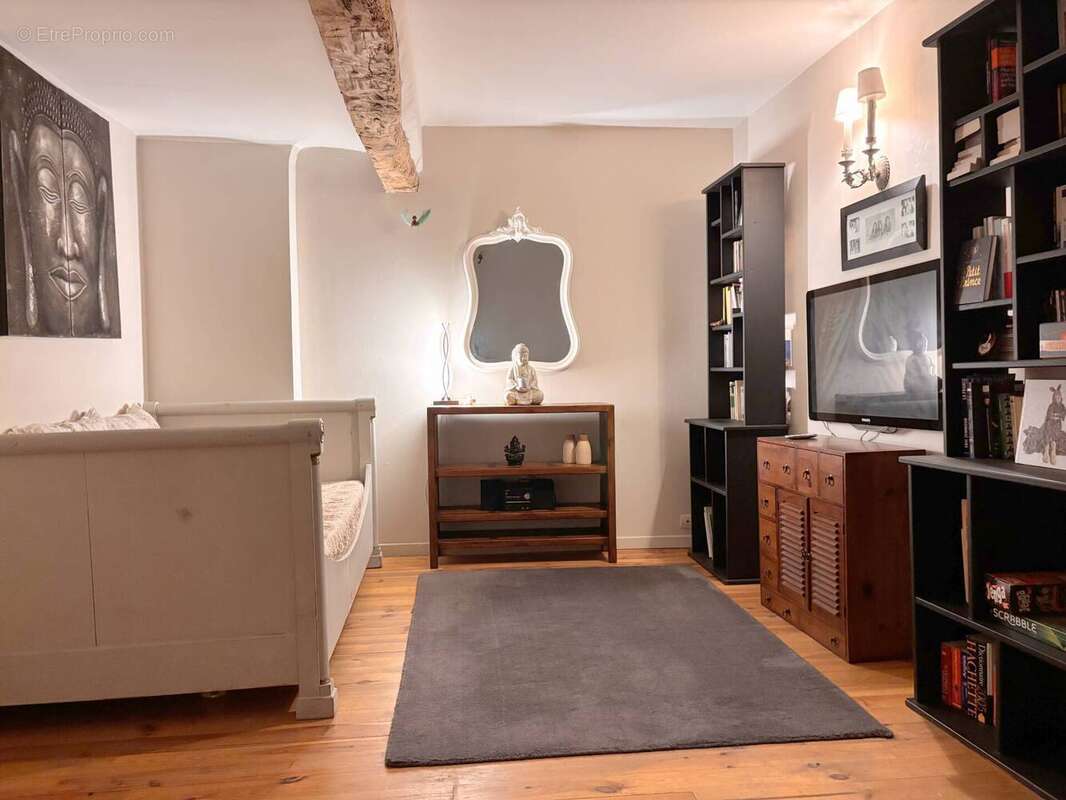 Autre à ROQUEBRUNE-SUR-ARGENS