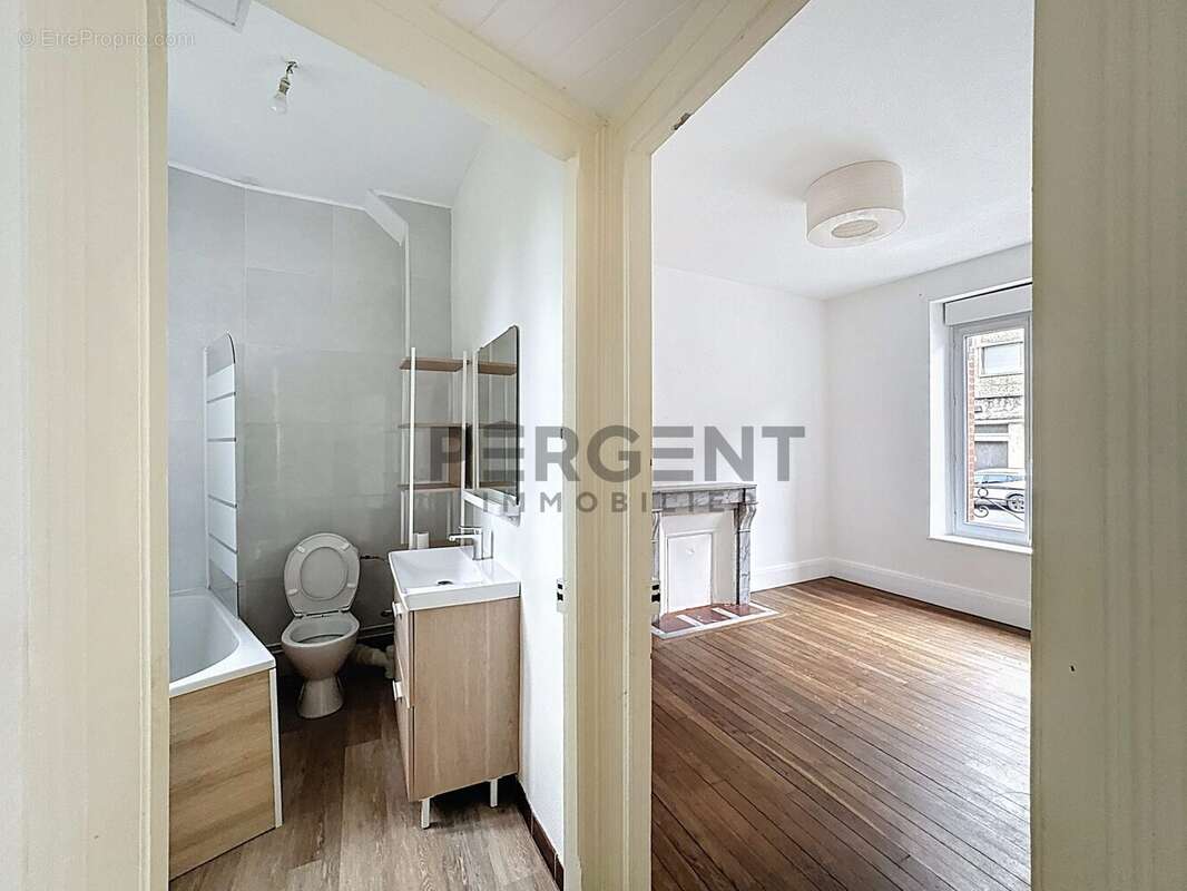 Appartement 167 m² à Charleville-Mezieres  - photo 6
