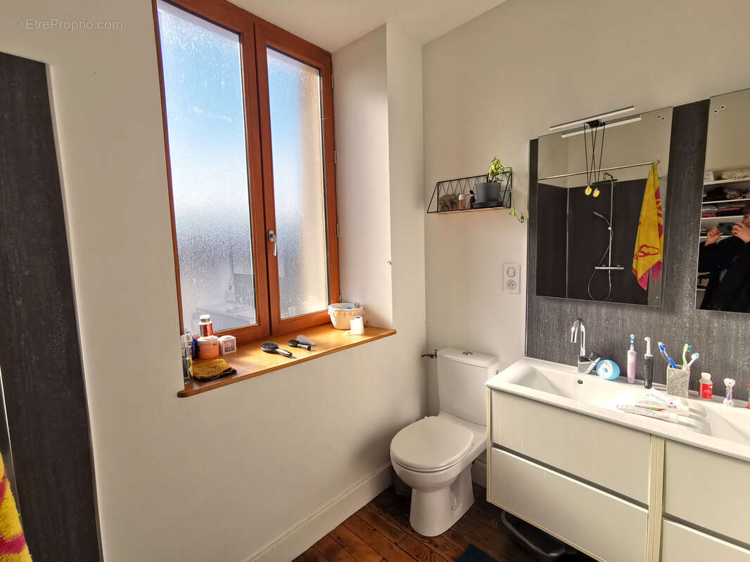 Maison à LA CROISILLE-SUR-BRIANCE