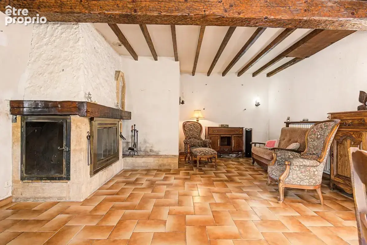 Maison de 10 pièces de 171 m² à Arles - photo 2