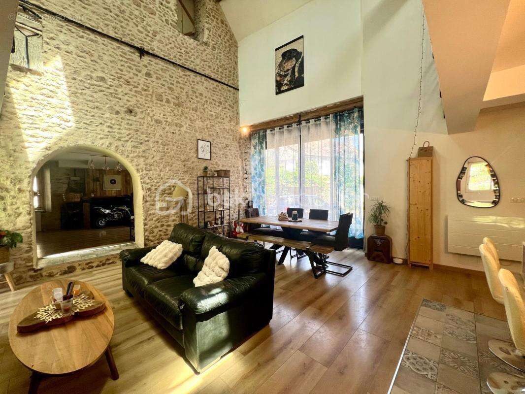 Maison à ETAMPES