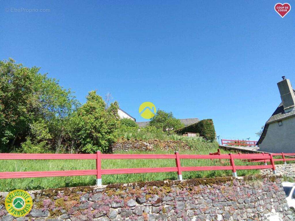 Terrain à PIERREFORT