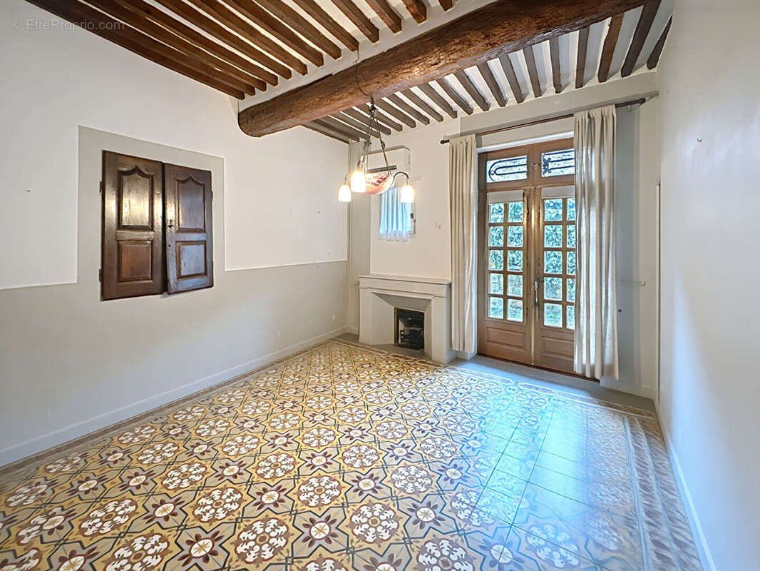Maison à ROGNES