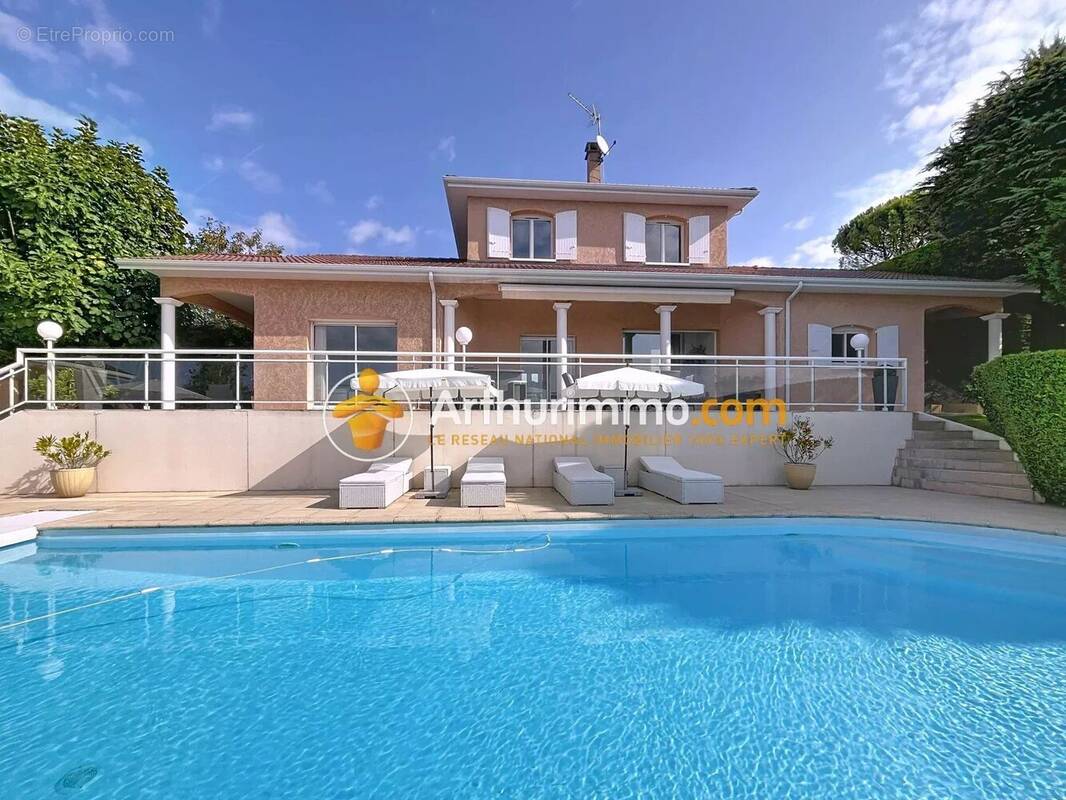 Maison à BOURGOIN-JALLIEU