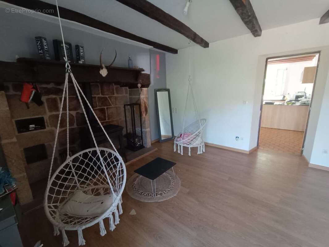 Maison à SAINT-JULIEN-AUX-BOIS