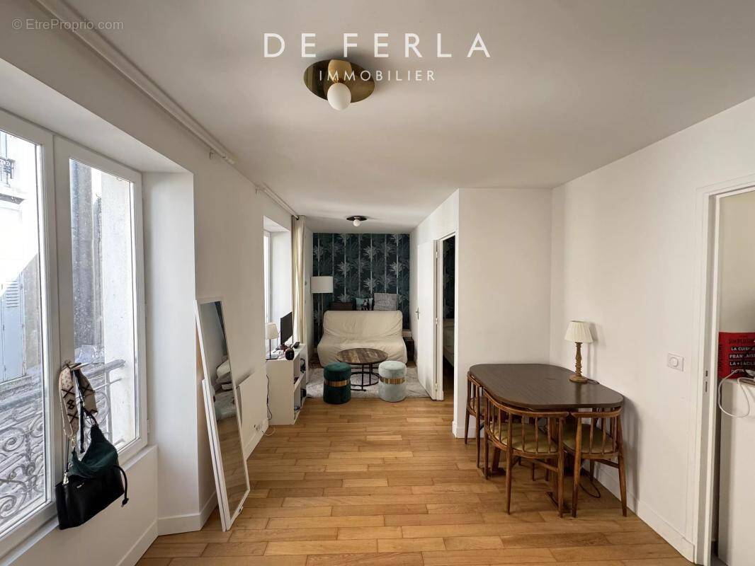 Appartement à PARIS-15E