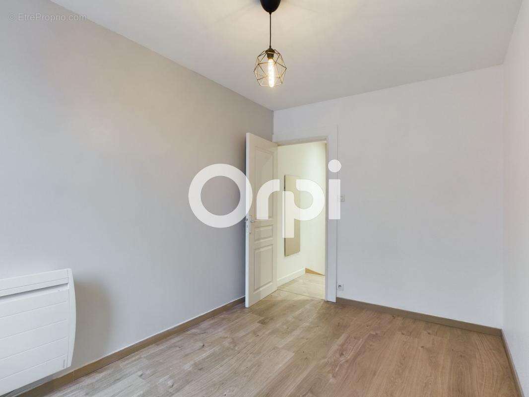 Appartement à VILLARD-BONNOT