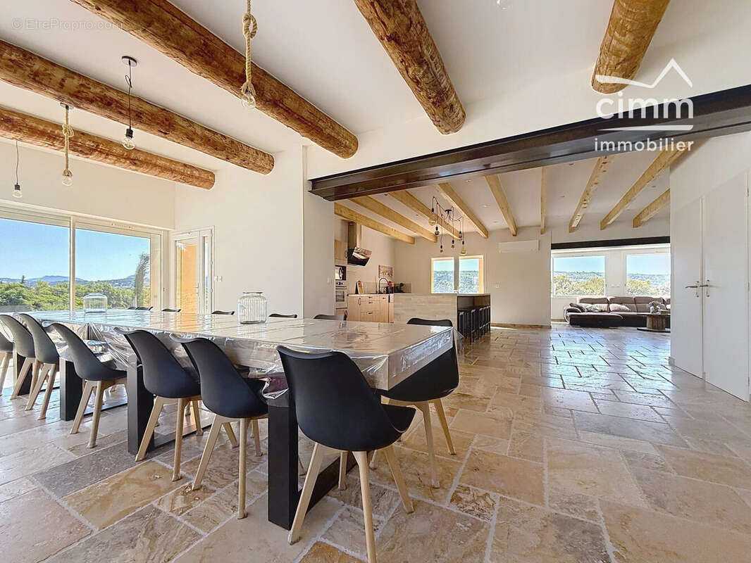 Maison 280 m² à Tulette  - photo 9