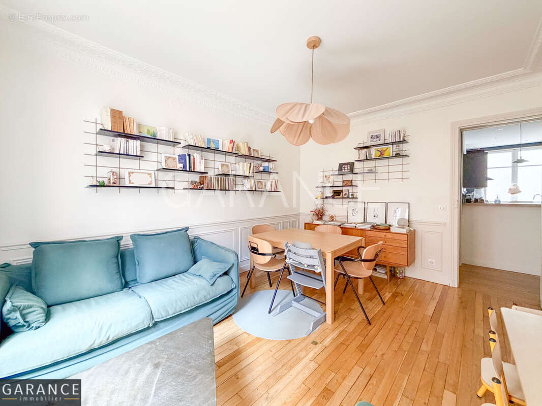 Appartement à PARIS-12E