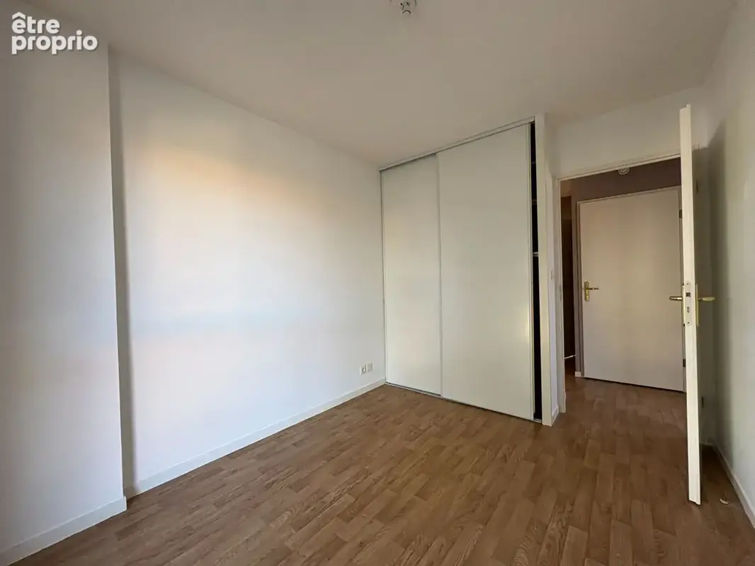 Appartement T4 de 83 m² avec balcon, garage double et cave - photo 15