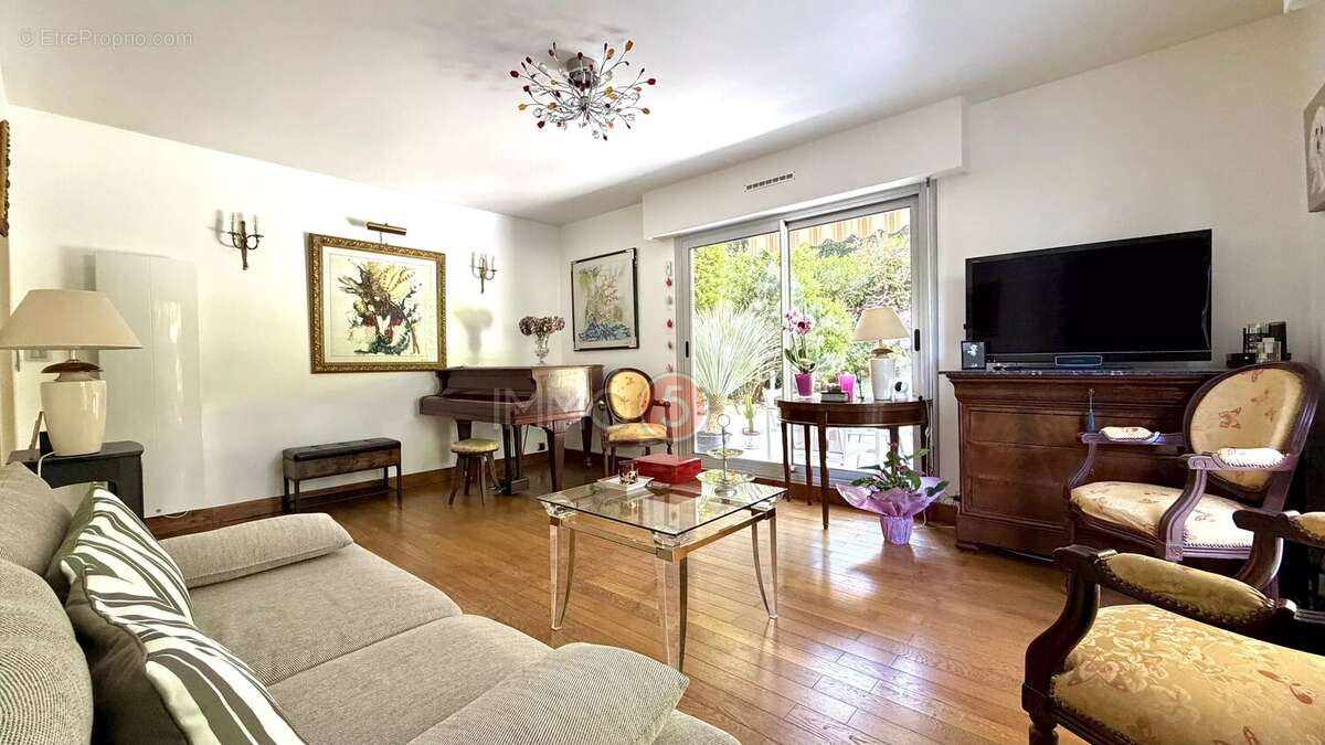 Appartement à LE RAINCY