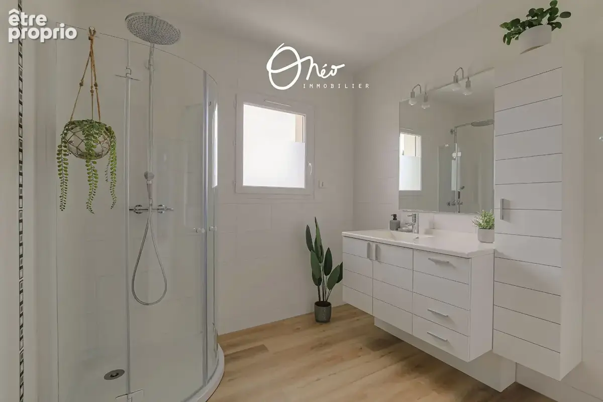 Mions - Maison de plain-pied de 118 m2 sur son terrain de 800 m2 - photo 17