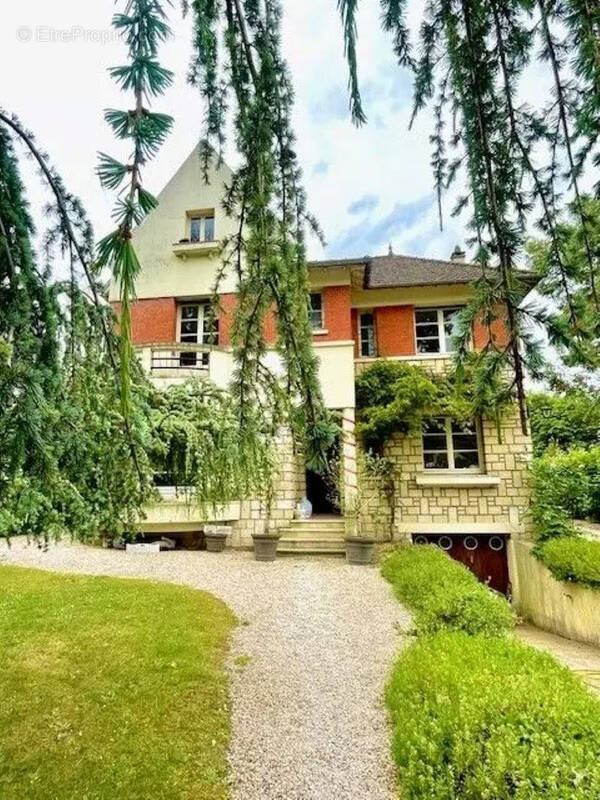 Maison à MAISONS-LAFFITTE