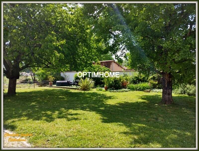 Maison à BLANZAC-PORCHERESSE