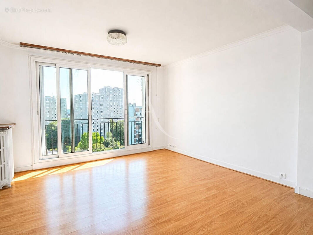 Appartement à IVRY-SUR-SEINE