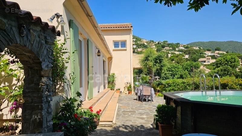 Maison à CAVALAIRE-SUR-MER