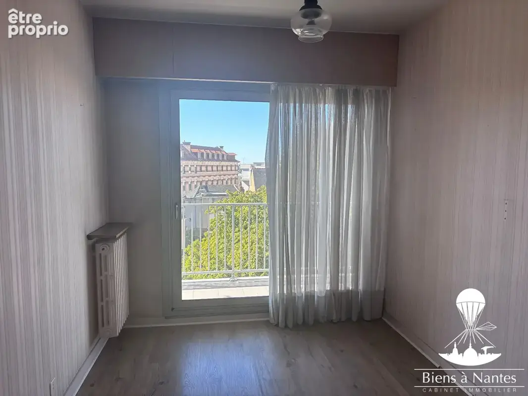 Nantes Appartement T5 guist'hau, ascenseur, parking et cave - photo 11