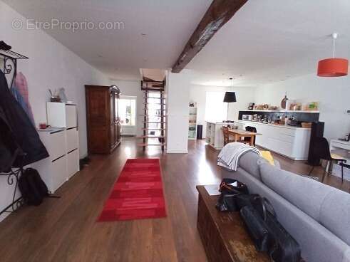 Maison à FERRIERES-EN-GATINAIS