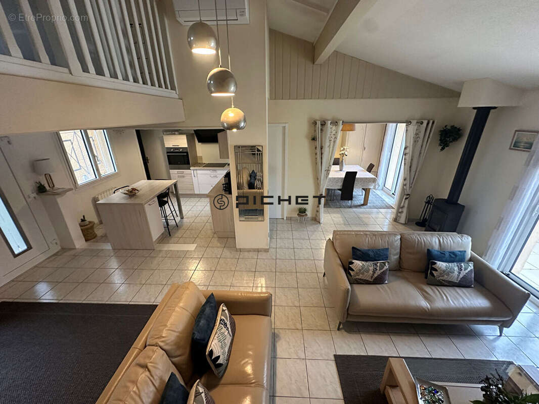 Maison à LE PIAN-MEDOC