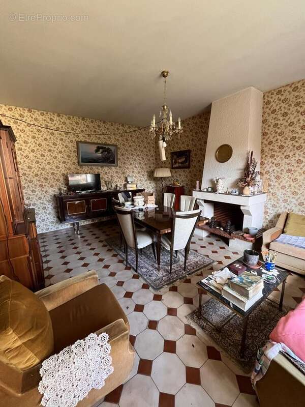 Maison à LOUEY