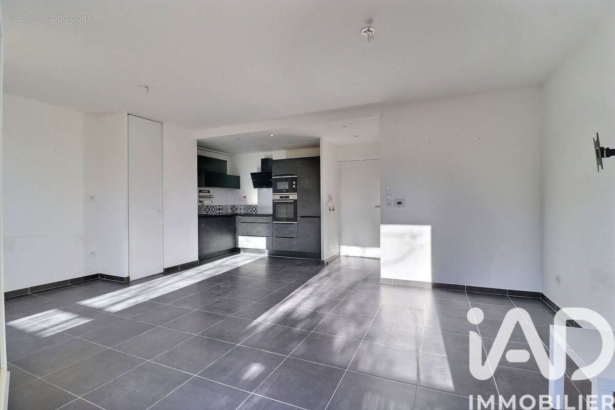 Photo 5 - Appartement à MARSEILLE-13E