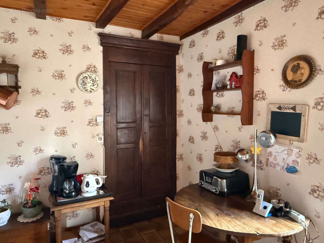 Auv 1224 : Maison en pierres, garage, vue superbe, 822m2 - photo 34