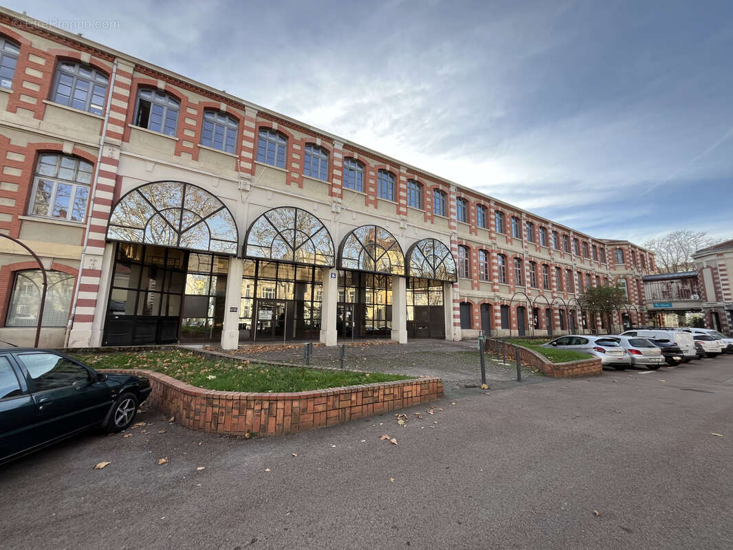 Appartement à SAINT-ETIENNE