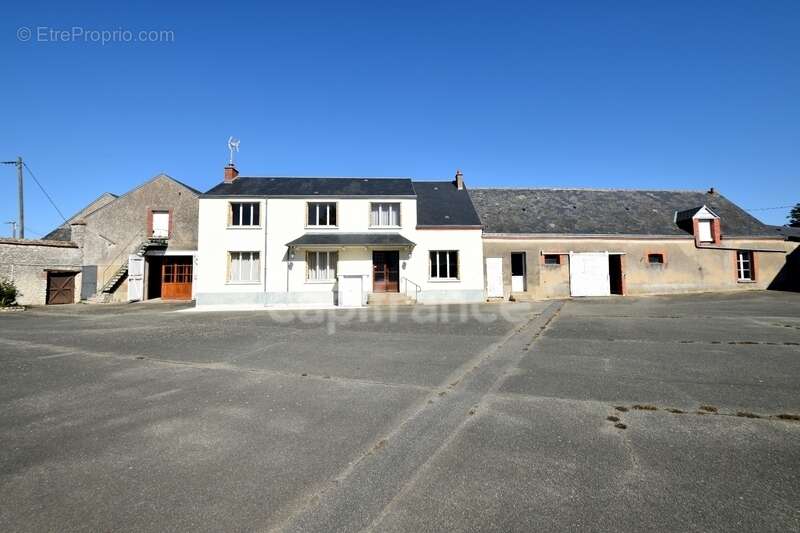 Grande maison (170 m², 11 pièces) Salle de reception (115 m²) Grand hangar (350 m²) à vendre TIVERNON (45) - photo 3