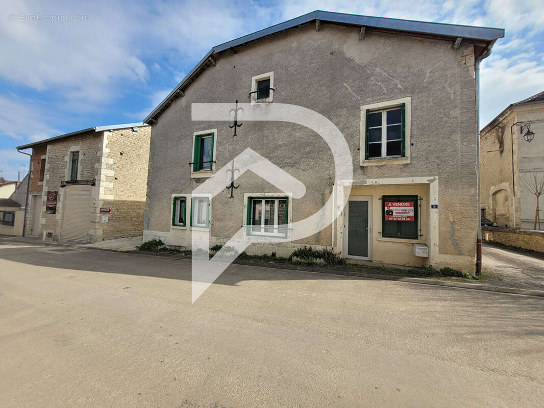 Maison à MARANVILLE
