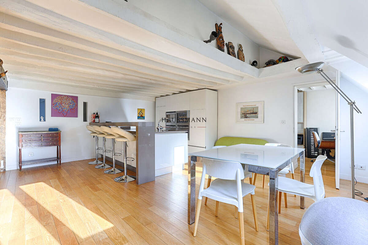 Appartement à PARIS-9E