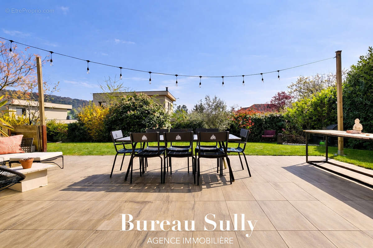 Maison à SAINT-DIDIER-AU-MONT-D'OR