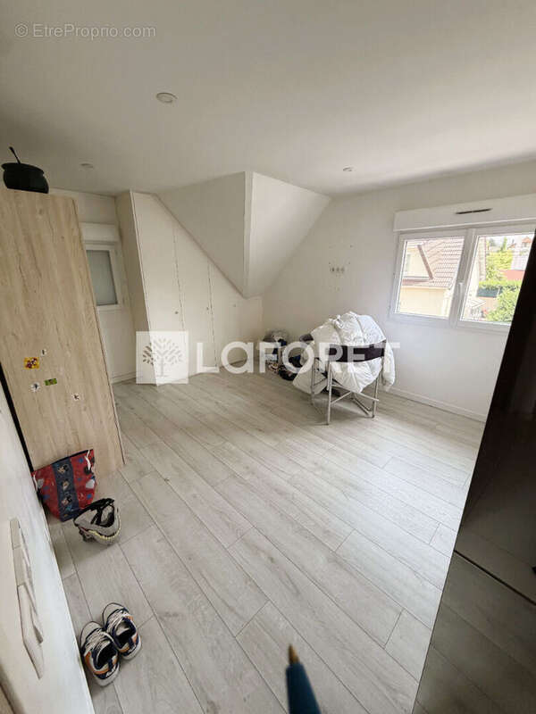 Maison Livry Gargan 6 pièce(s) 200 m2 - photo 9