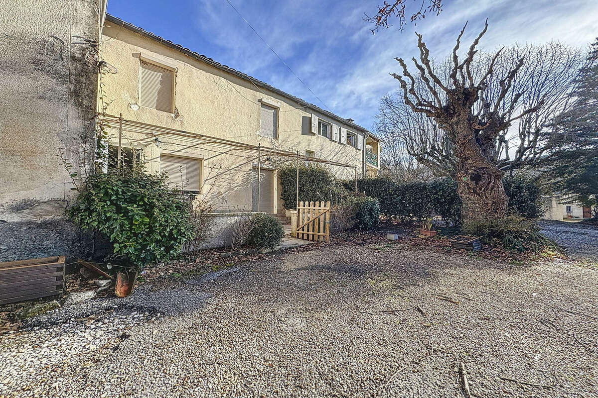 Maison à BONNIEUX