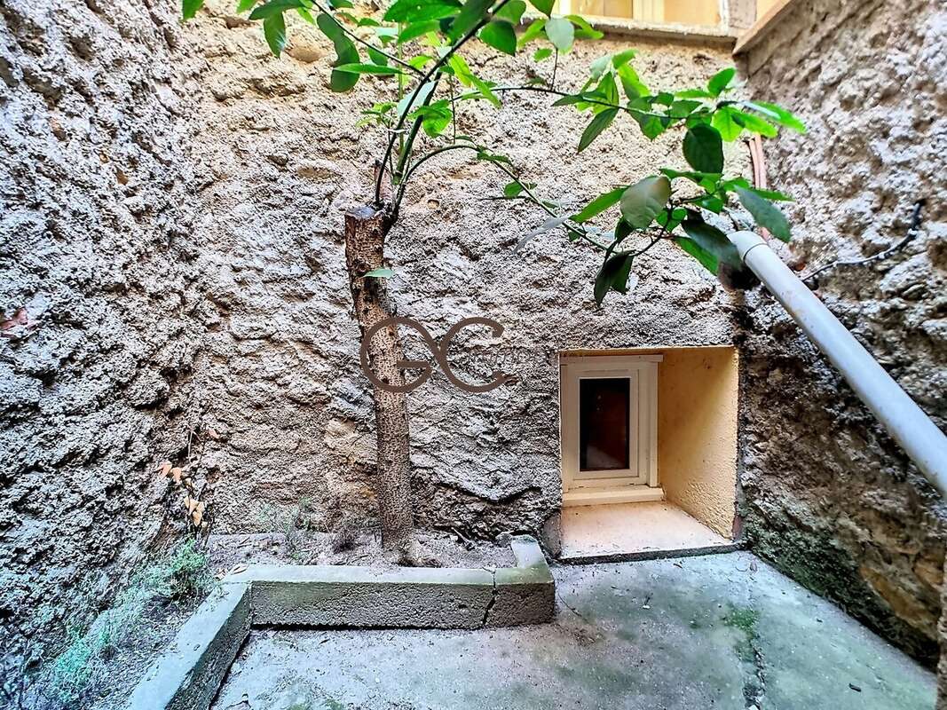 Maison à CESSENON-SUR-ORB