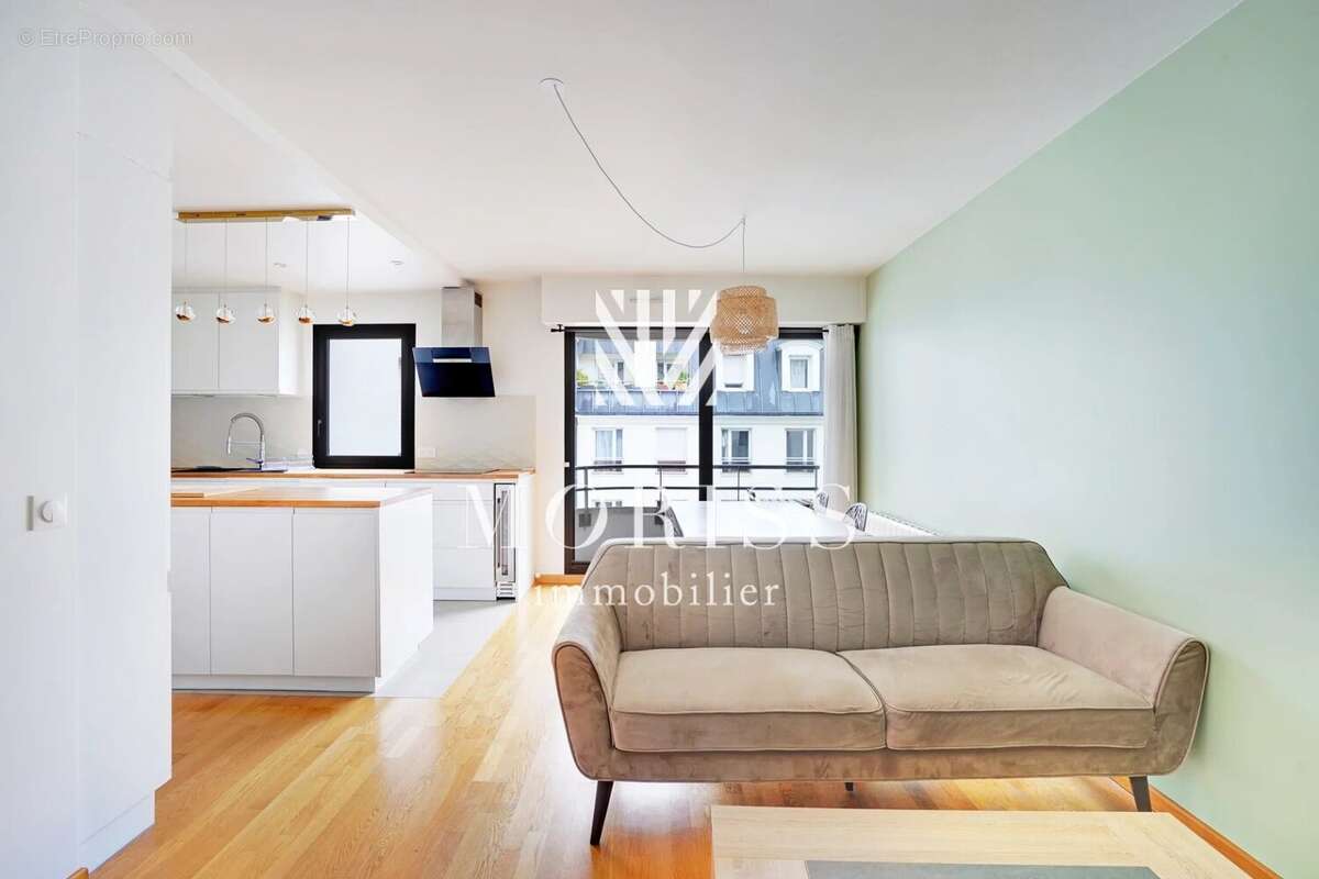 Appartement à PARIS-11E