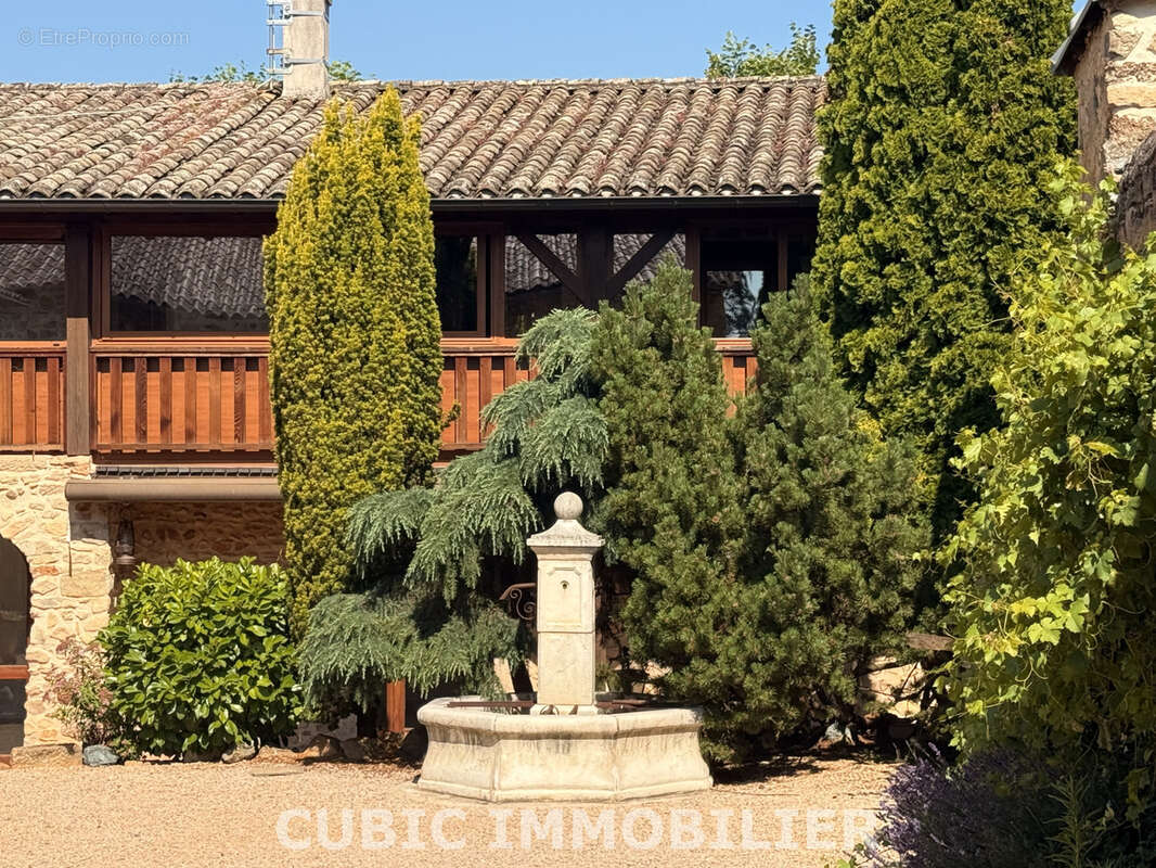 Maison à BELLEVILLE