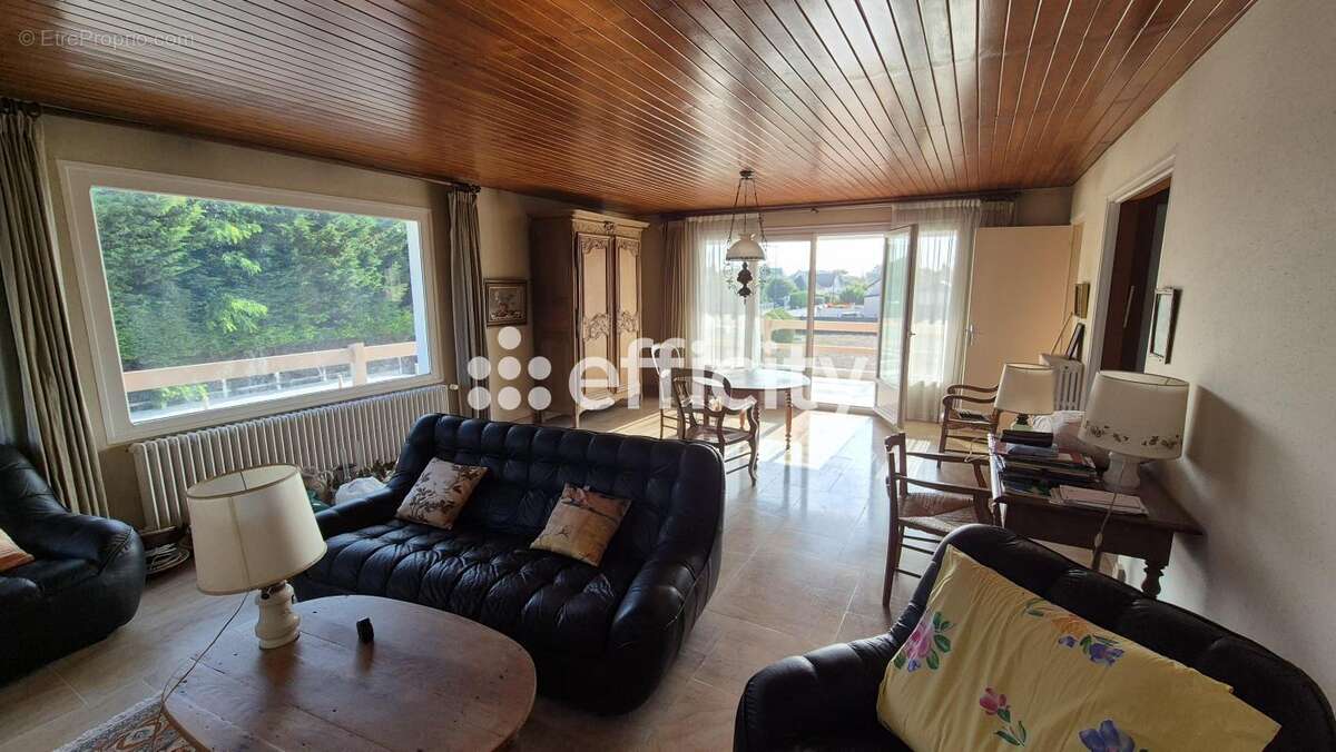 Maison 230 m² à Saint-Come-De-Fresne  - photo 36