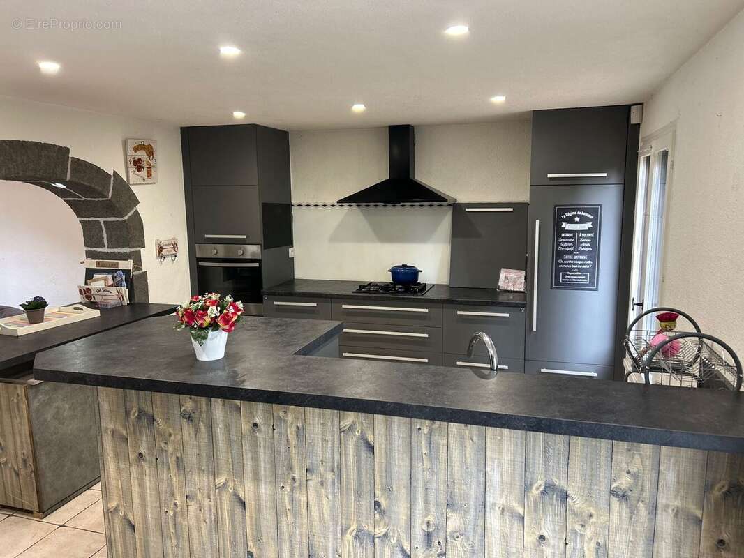 Maison à MOURS-SAINT-EUSEBE