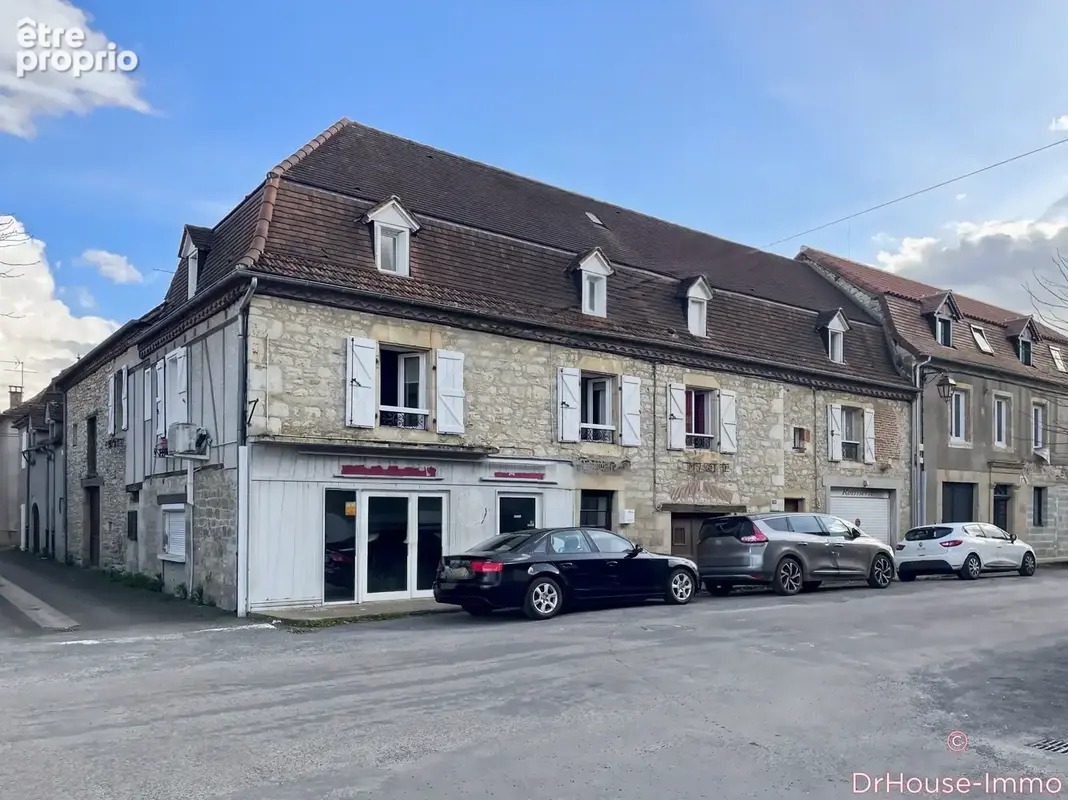 Appartement 10 pièces 390 m² à vendre à Bretenoux (46130) - photo 1