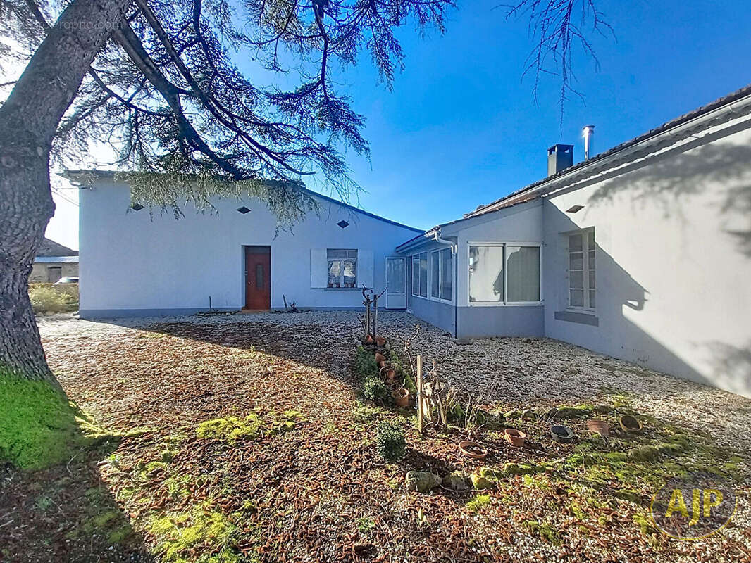 Maison à BEGADAN