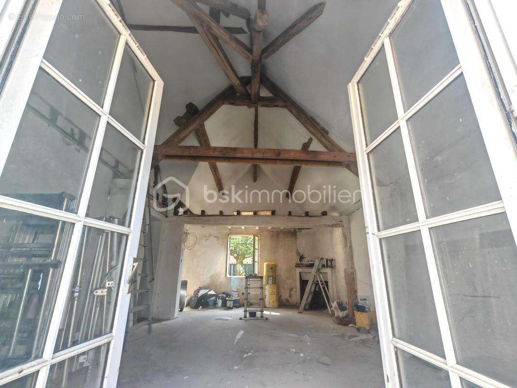 Maison au coeur de LA-CROIX-DU-PERCHE (28480) - photo 3