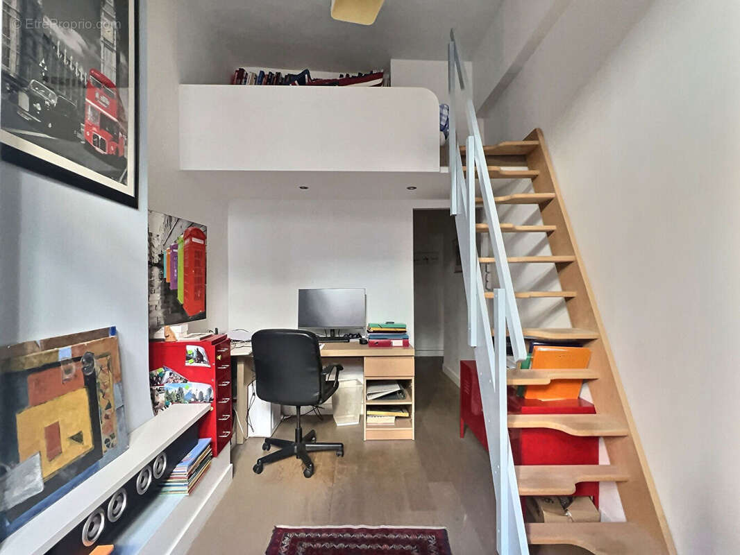 Appartement à MARSEILLE-6E