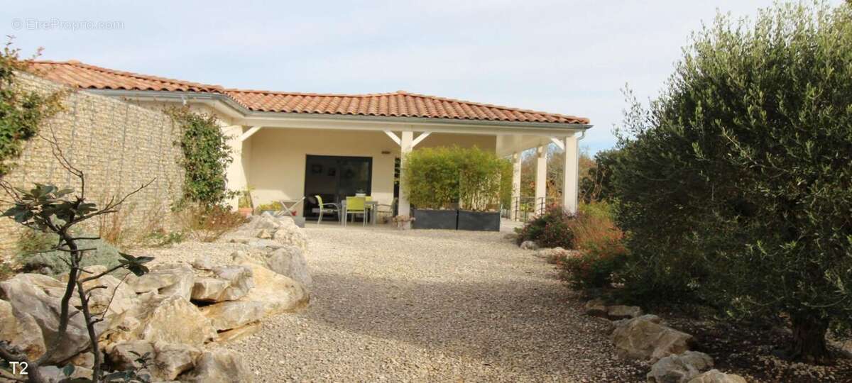 Maison à MEJANNES-LE-CLAP