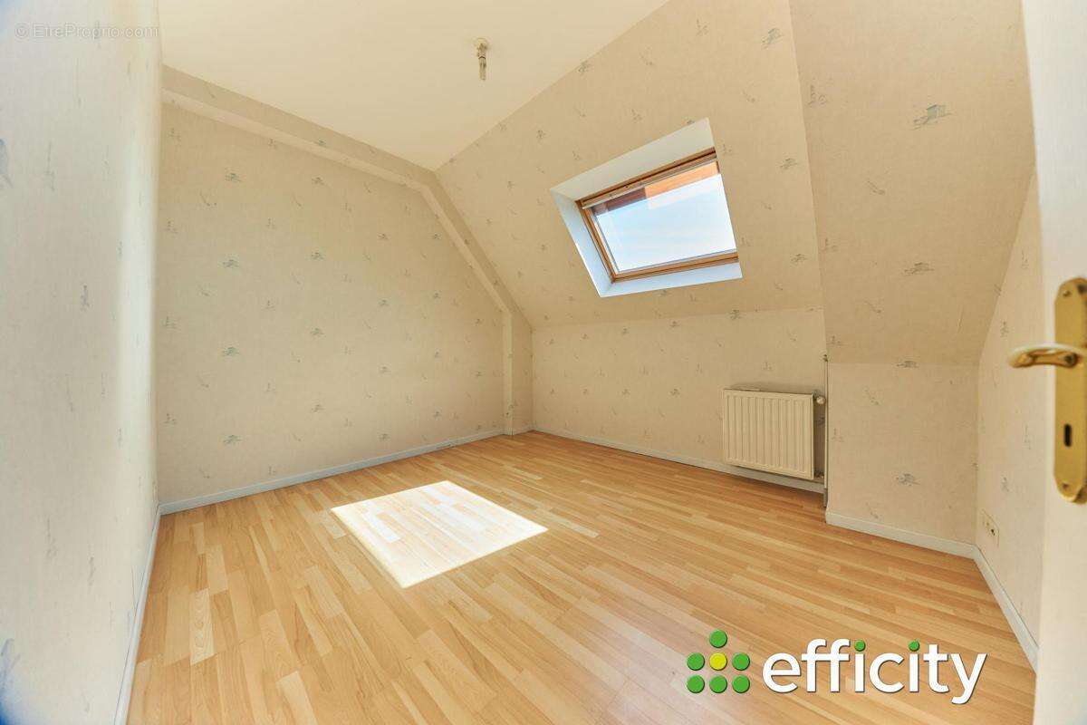 Maison à SAINT-MATHURIN-SUR-LOIRE