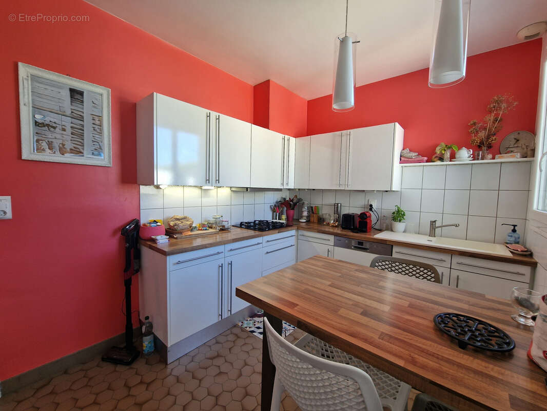 Maison à JUGEALS-NAZARETH
