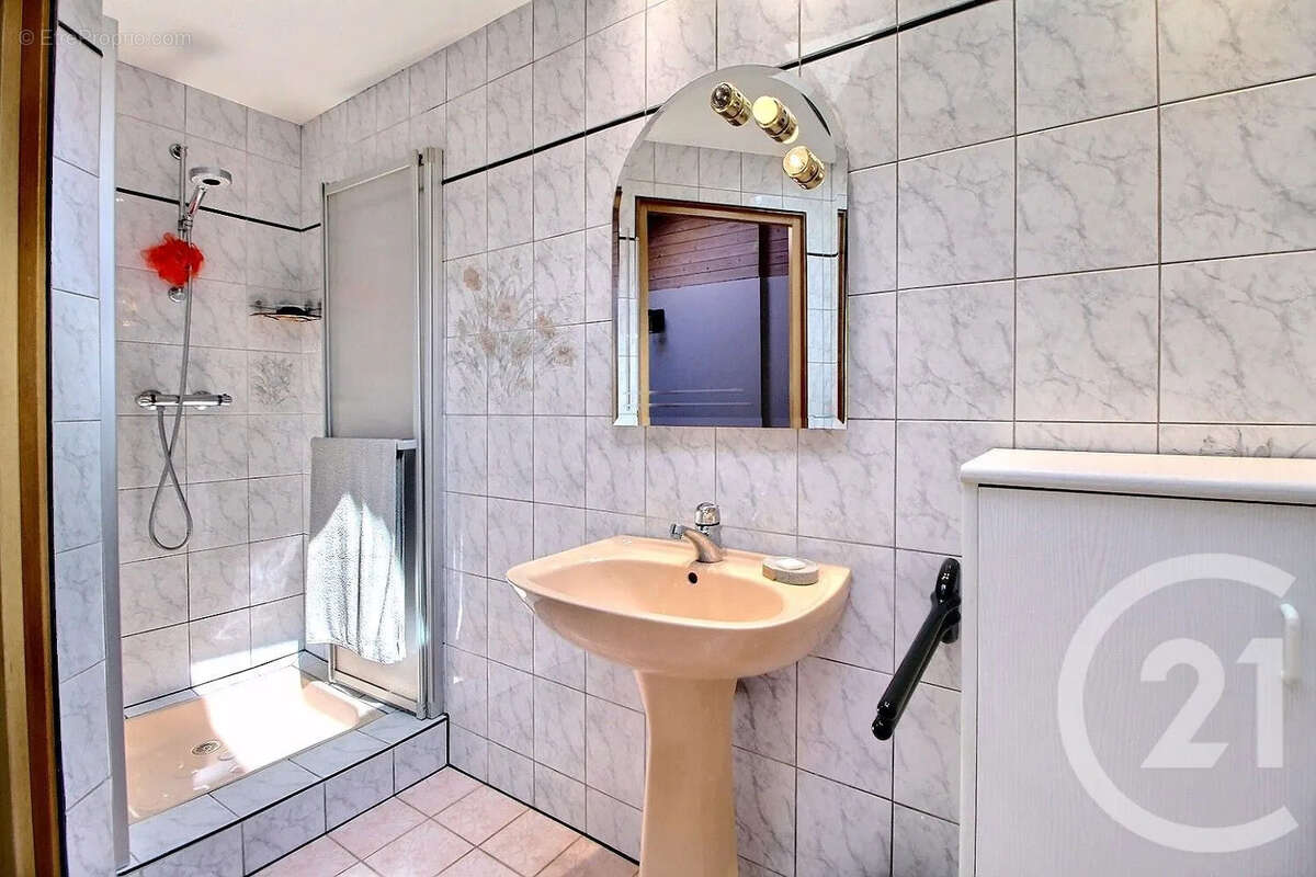 Appartement à EVIAN-LES-BAINS
