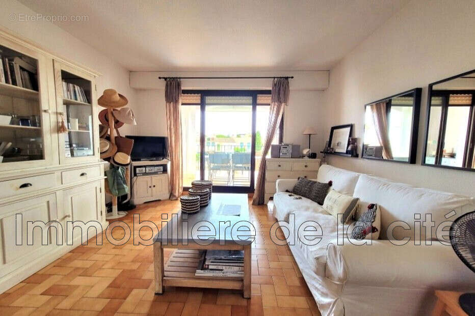 Appartement 23 m² à Grimaud  - photo 2