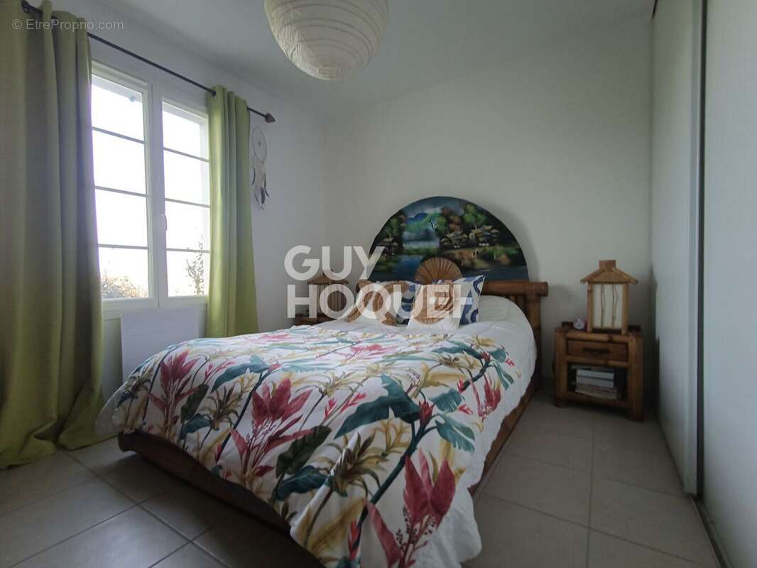 Charmante Maison à Vendre à Saint Georges d'Oléron - Idéale pour Résidence Secondaire ! - photo 6