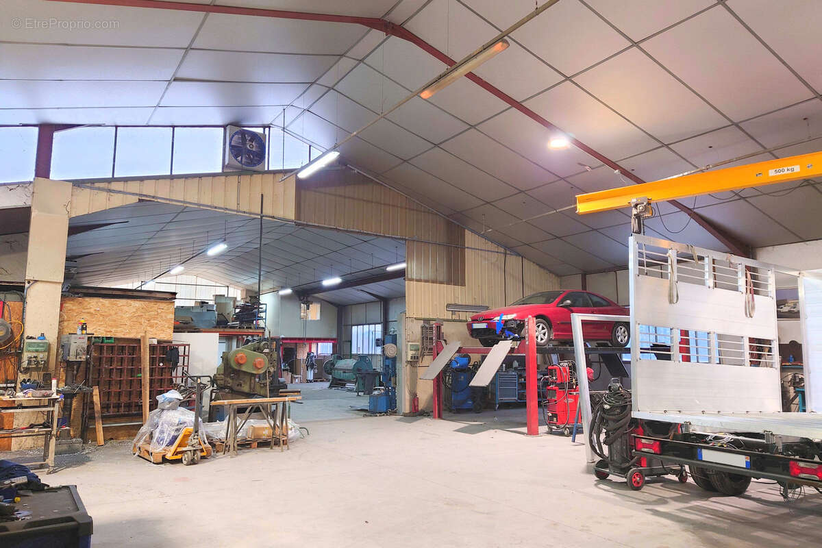 Commerce à MALEVILLE