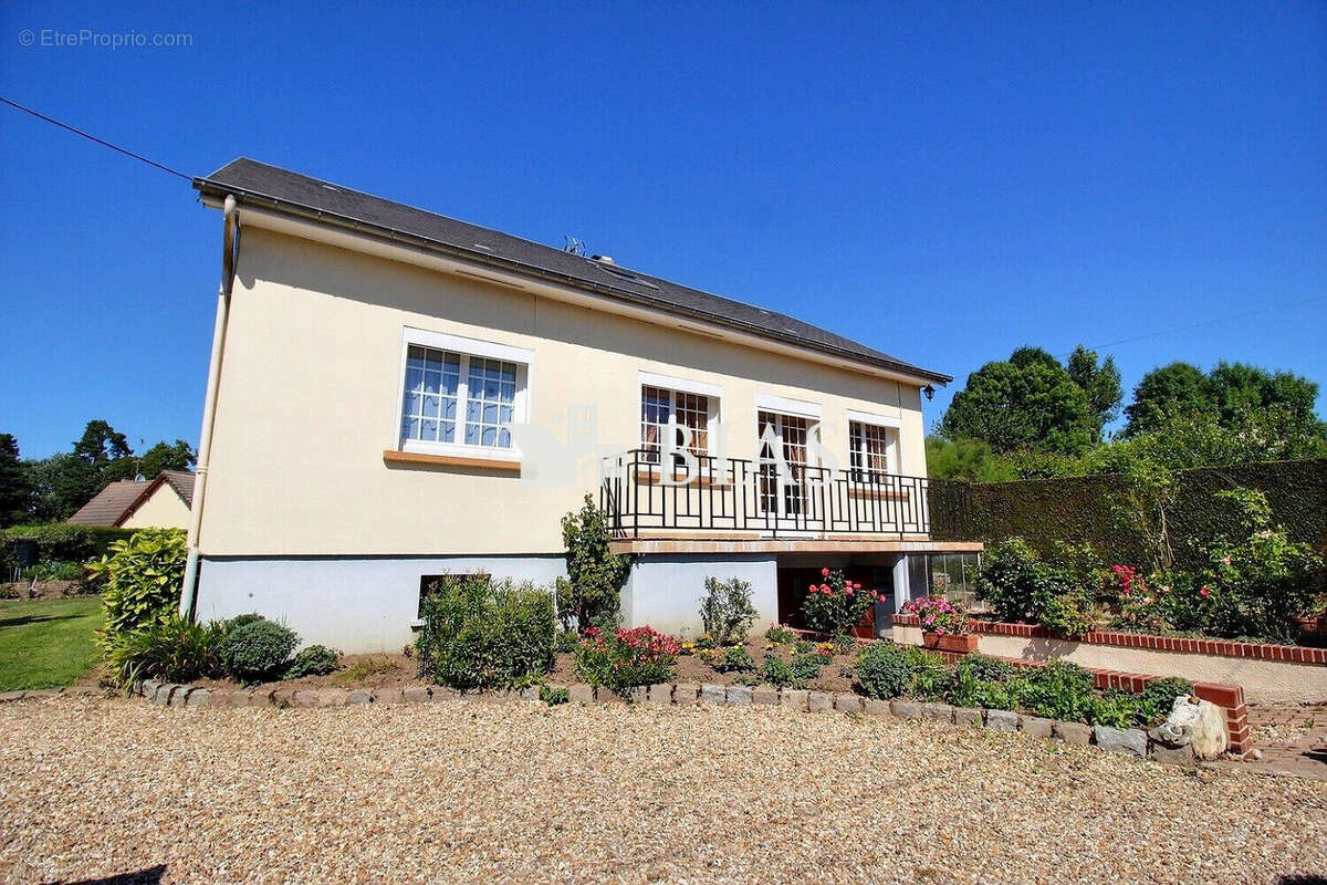 Maison à BEAUMONT-LE-ROGER